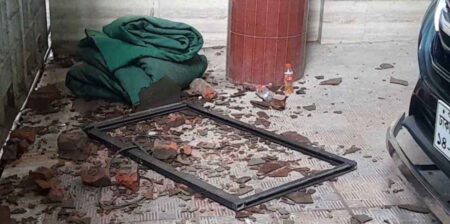 টাঙ্গাইলে কাদের সিদ্দিকীর বাড়িতে হামলা-ভাঙচুর কাদের সিদ্দিকীর বাড়িতে হামলা-ভাঙচুর