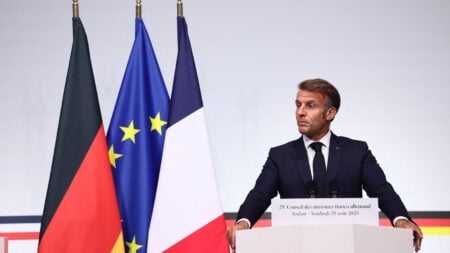 Macron Warns Putin May Be “Playing” Trump in High-Stakes Ukraine Negotiations Macron Questions Putin's Motives in Ukraine Talks with Trump