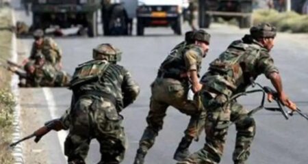 পাকিস্তানে সন্ত্রাসীদের সঙ্গে সংঘর্ষে ১২ সেনা নিহত সেনা নিহত