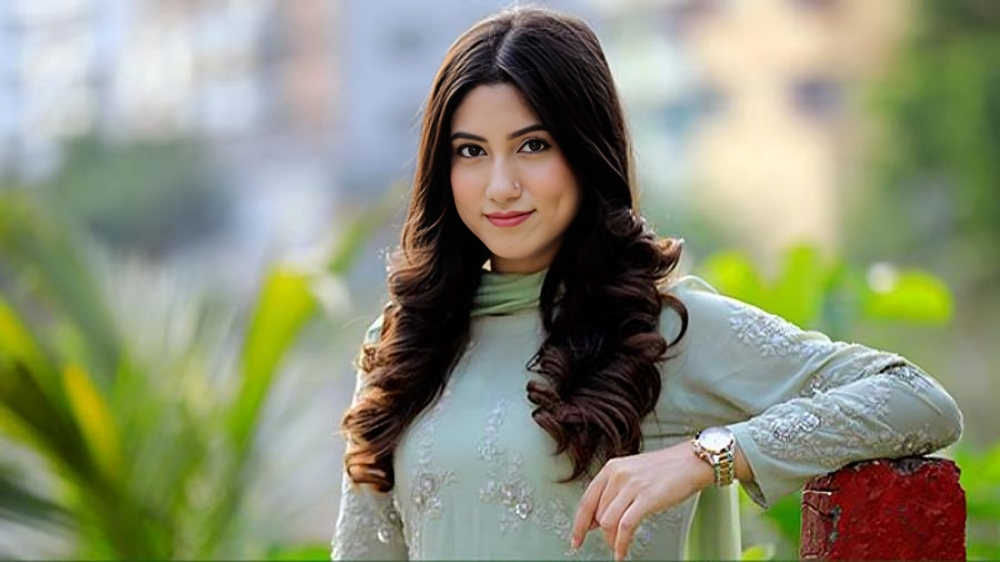 অভিনেত্রী সাফা কবির