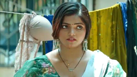 প্রতি মুহূর্তে রোমান্সের দৃশ্য, সাহসী দৃশ্যে ভরপুর এই ওয়েব সিরিজ web series