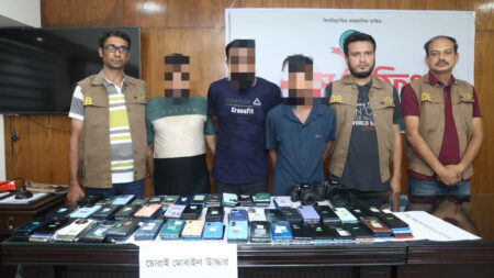 ১৪৮ মোবাইল উদ্ধার