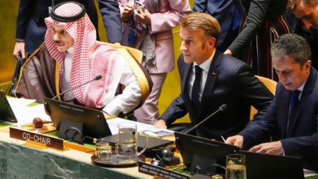 ইসরায়েলের জন্য ‘রেড লাইন’ ঘোষণা