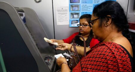 টাকা উঠানোর পর এটিএম স্লিপ ভুলেও ফেলবেন না, ঘটতে পারে অঘটন এটিএম