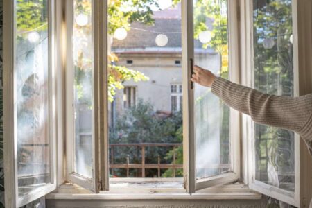 বায়ু দূষণ রোধে সেরা ৫টি এয়ার পিউরিফায়ার: ঘরের বাতাস করুন নির্মল এয়ার পিউরিফায়ার