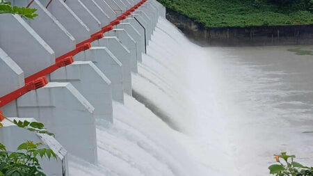 খুলে দেওয়া হলো জলকপাট