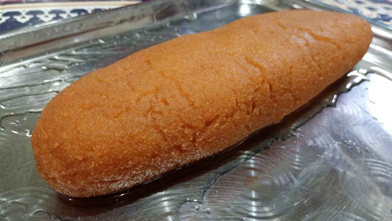 নেত্রকোনার ঐতিহ্যবাহী বালিশ মিষ্টি