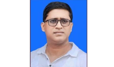 নৈশ প্রহরীকে পিটিয়ে আহত