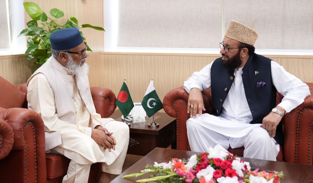 পাকিস্তান সফরে ধর্ম উপদেষ্টা, পারস্পরিক স্বার্থ নিয়ে বৈঠক অনুষ্ঠিত