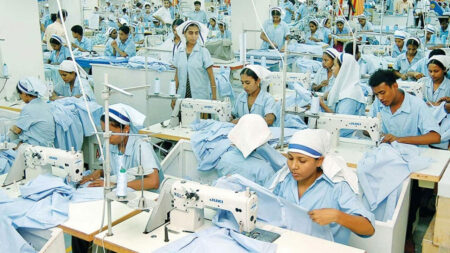 পোশাক বাণিজ্য