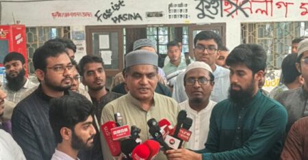 ঢাবি সূর্যসেন হলে হল সংসদের উদ্যোগে ফ্রিজ বিতরণ ফ্রিজ বিতরণ