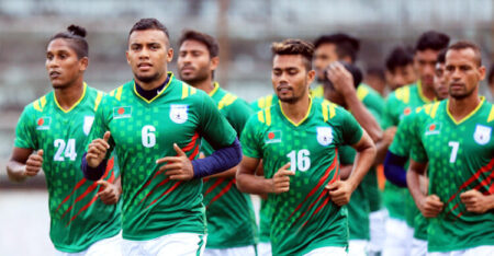 বিশেষ একটি ফ্লাইটে দেশে ফিরিয়ে আনা হচ্ছে