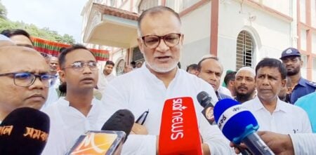 বাণিজ্য উপদেষ্টা