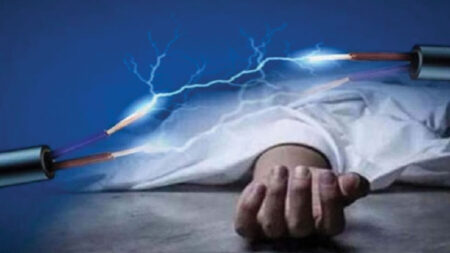 বিদ্যুতায়িত হয়ে মৃত্যু