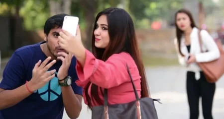 ২ জনকে পছন্দ