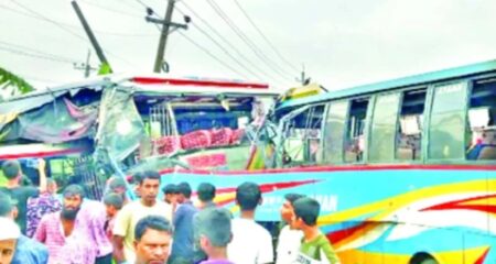 মহাসড়কে গৃহবধূসহ ৮ জনের প্রাণহানি সড়ক