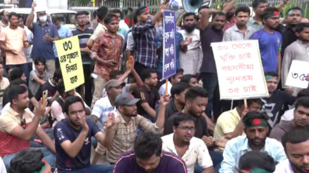 সরকারি চাকরিতে প্রবেশের বয়সসীমা