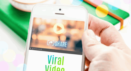 Congress Leader Viral Video: Rahul Gandhi Visits Dalit Victim’s Family Despite Controversy viral video