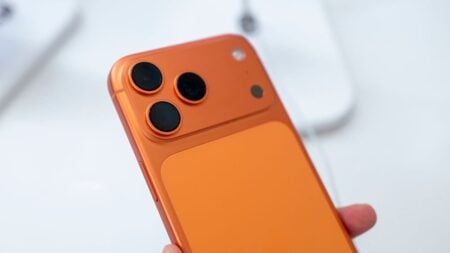 আইফোন ১৭-এর চাহিদায় এগিয়ে অ্যাপল, ২০২৫-তে উৎপাদন লক্ষ্য ৬২ মিলিয়ন আইফোন ১৭