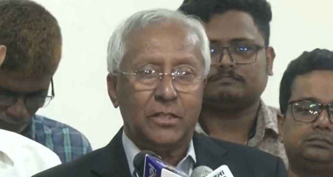 সচিব আখতার আহমেদ