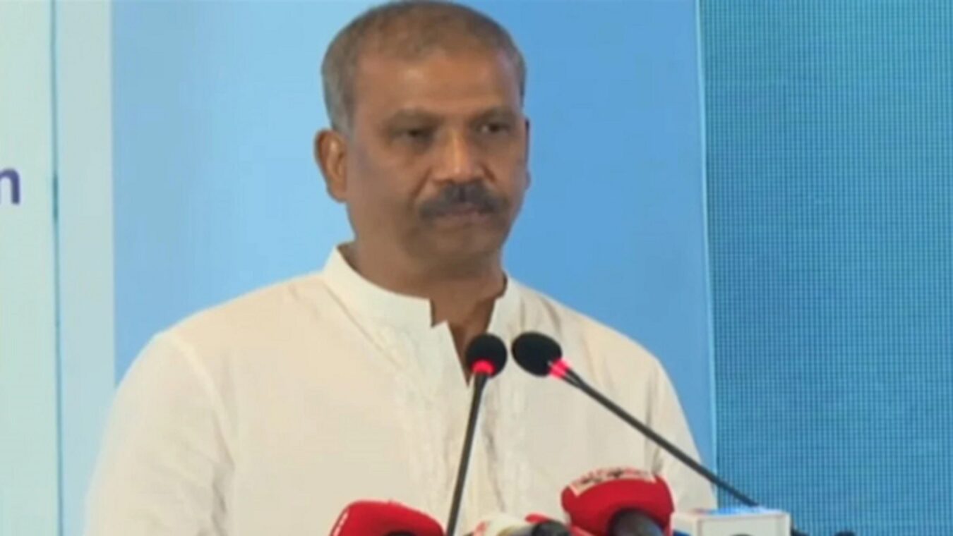 আসিফ নজরুল