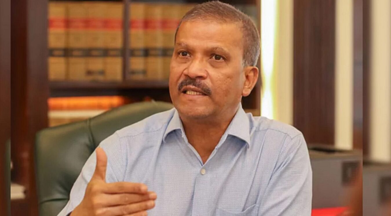 আইন উপদেষ্টা