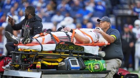 Cardinals TE Travis Vokolek Injured During Colts Game
