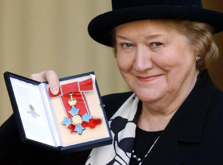 Dame Patricia Routledge, Beloved ‘Keeping Up Appearances’ Star, Dies at 96 Patricia Routledge