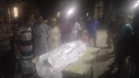 মানিকগঞ্জে পৃথক সড়ক দুর্ঘটনায় ২ জনের মৃত্যু, বিষক্রিয়ায় নিহত আরও একজন Manikganj