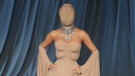 Kim Kardashian Reveals Face-Covering Gala Look in Last