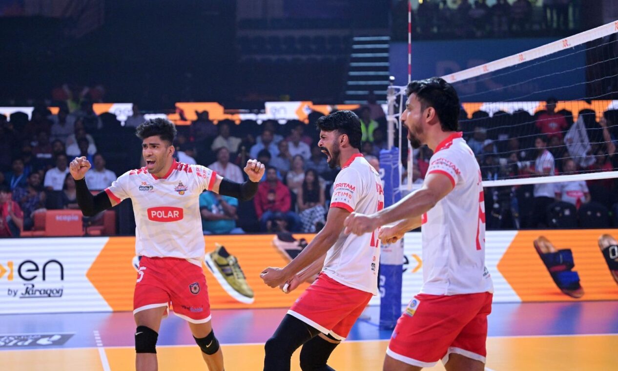 Kolkata Thunderbolts' Win Over Kochi Blue Spikers Earns Three Points
