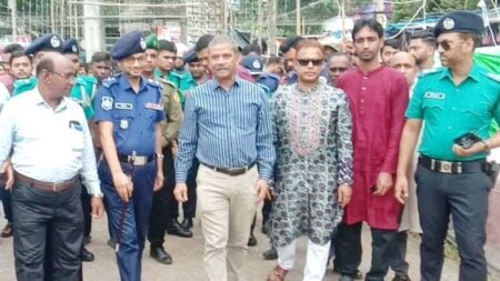 আ.লীগের কার্যক্রমের নিষেধাজ্ঞা তুলে নেওয়ার সম্ভাবনা নেই : আইন উপদেষ্টা আইন উপদেষ্টা