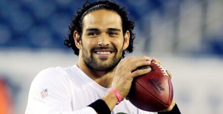 Mark Sanchez Stable After Indianapolis Stabbing, Fox Sports Confirms Mark Sanchez stabbing