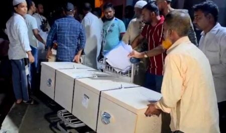 ৭ প্রবাসীর মরদেহ