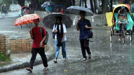 বৃষ্টি থাকবে টানা পাঁচ দিন বৃষ্টি