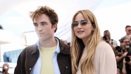Jennifer Lawrence Reveals Bizarre Trash Can Meal with Robert Pattinson Robert Pattinson trash food