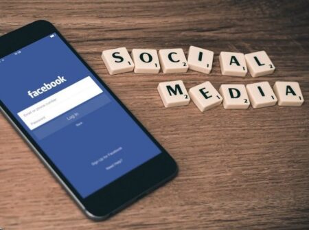 Facebook privacy risks