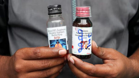 তামিলনাড়ুতে ১৯ শিশুর মৃত্যু: সিরাপ কোম্পানির লাইসেন্স বাতিল, বিশ্ব স্বাস্থ্য সংস্থার সতর্কতা Tamil