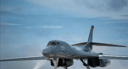 US B-1B Bomber Flight Near Venezuela Sparks Regional Tensions US B-1B bomber Venezuela