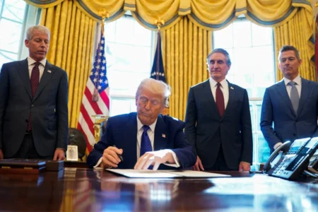 US Implements Sweeping New Entry and Exit Rules for All Non-Citizens US Implements Sweeping New Entry and Exit Rules for All Non-Citizens