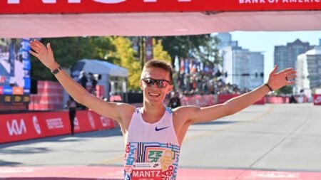 Conner Mantz Shatters 23-Year American Marathon Record in Historic Chicago Run American marathon record