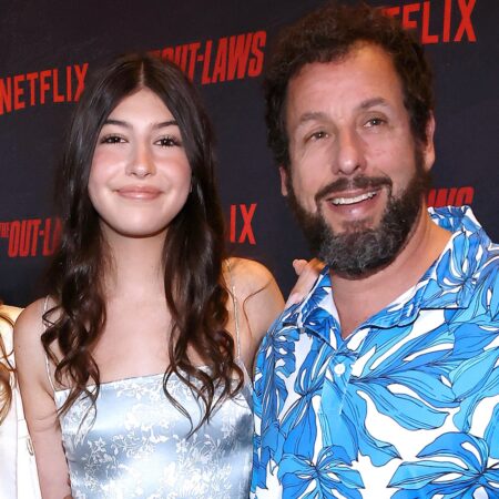 Sunny Sandler Steals the Show with Surprise Singing Debut at Father’s Tour Sunny Sandler singing