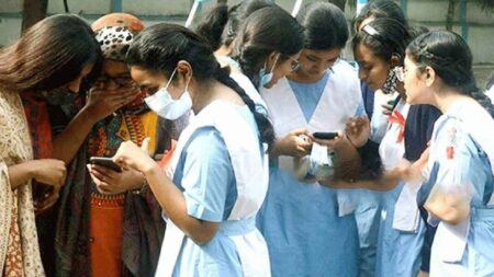 পুনর্নিরীক্ষণে এইচএসসি পরীক্ষায়