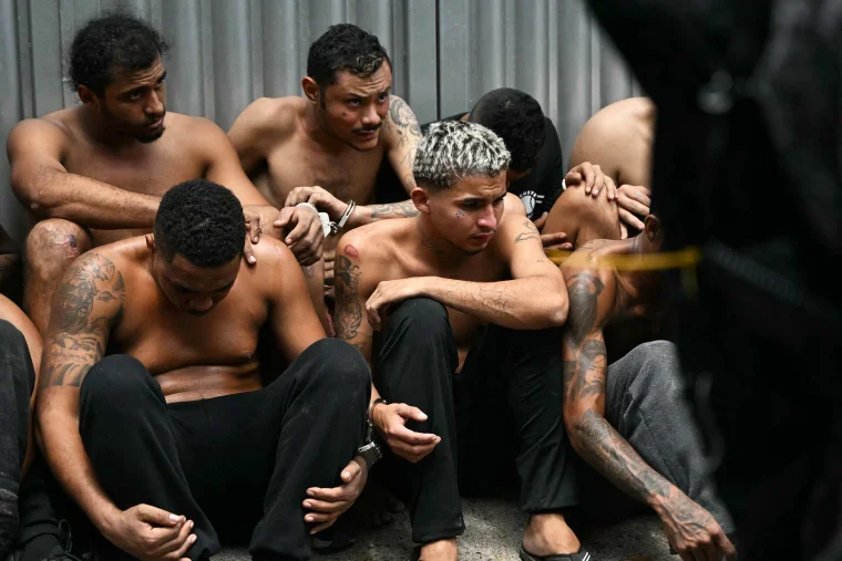 নিহত ১৩২