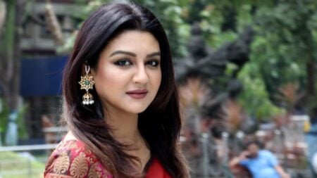 অভিনেত্রী জয়া আহসান