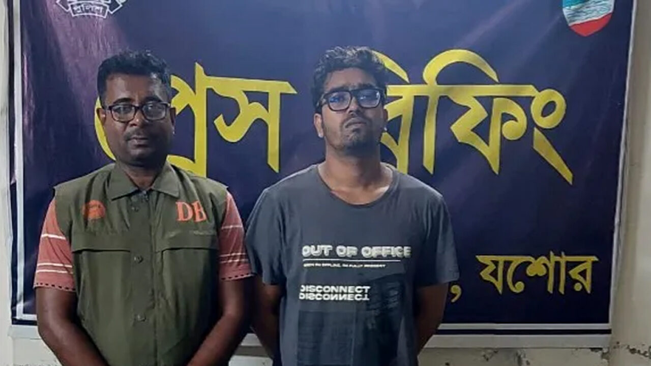 মাদক কারবারি গ্রেপ্তার