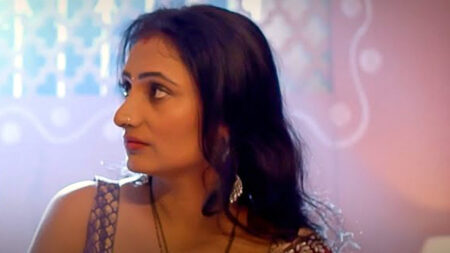 সবচেয়ে সাহসী ওয়েব সিরিজ এটি, ভুলেও কারও সামনে দেখবেন না ওয়েব সিরিজ