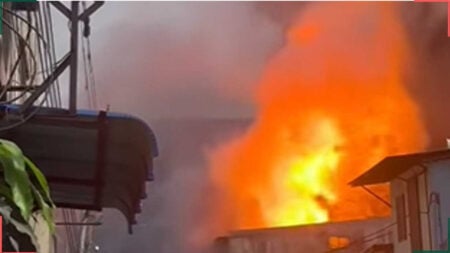 মিরপুরে প্রিন্টিং কারখানায় ভয়াবহ আগুনে ৯ জনের মৃত্যু মিরপুরে ভয়াবহ আগুন