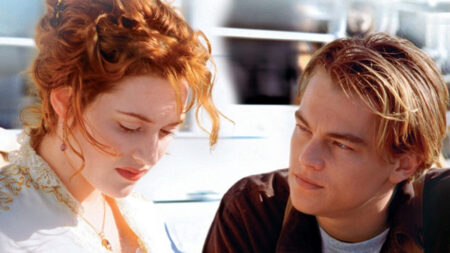 মঞ্চে পোশাক খোলার পর যা ঘটেছিল, জানালেন টাইটানিক নায়িকা টাইটানিক নায়িকা