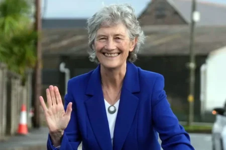 কনলির জয়